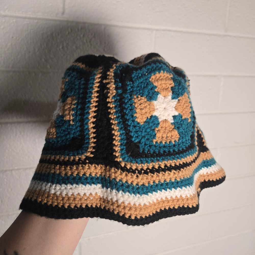 Handmade Crochet Granny Square Bucket Hat Youth Floral‎ Boho Retro Funky Artsy